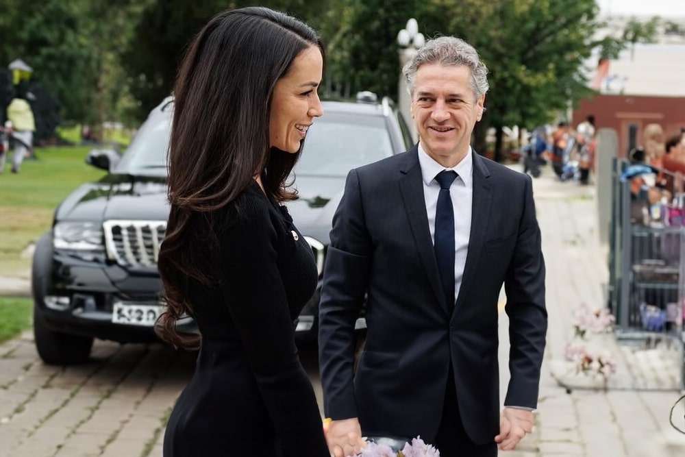 Drama: Tina Gaber v bran Robertu Golobu! Kaj se je dogajalo sredi Ljubljane?!