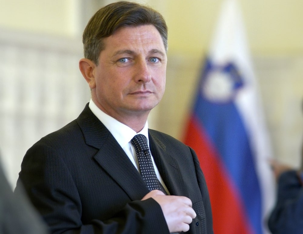 Borut Pahor: Učinkovito Delovanje Iz Sence